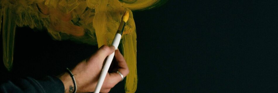 How to clean oil paintings-A step by step guide in black background