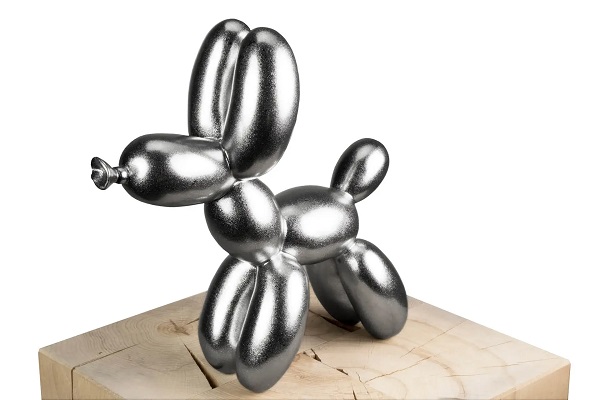 Sculpture 'Lifted'